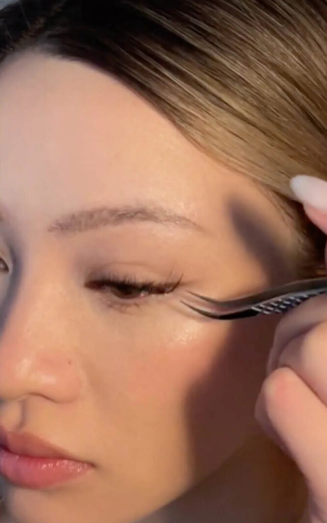 5 секретов макияжа, которые должна знать каждая: как сделать ресницы пышными и объемными