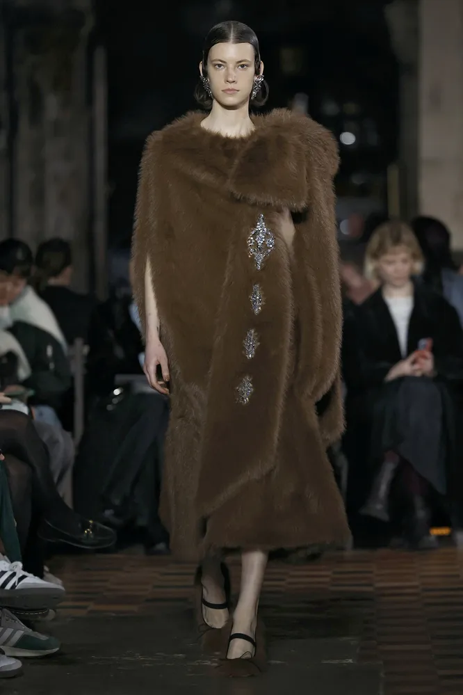 Simone Rocha осень-зима 2024/25