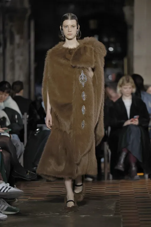 Simone Rocha осень-зима 2024/2025