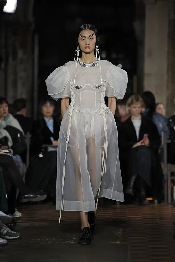 Simone Rocha осень-зима 2024/25