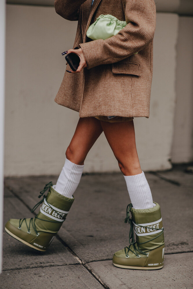 Модные женские сапоги 2024-2025: 10 наилучших пар зимней обуви