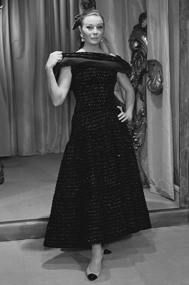 Платья в стиле Коко Шанель: фото и описание маленького черного платья, который в тренде года