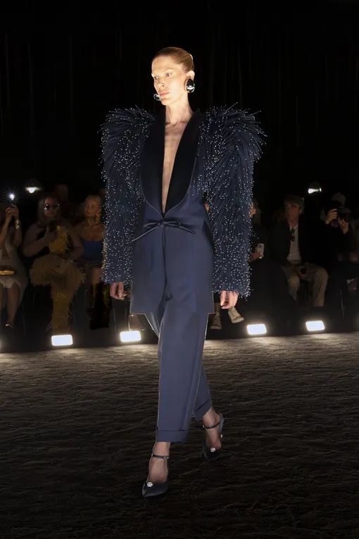 Schiaparelli Haute Couture осень-зима 2024/2025